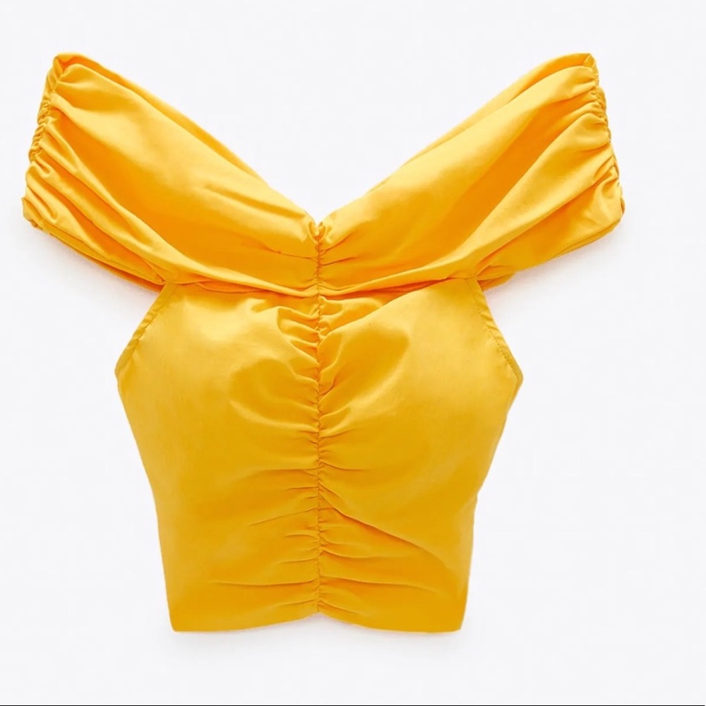 Zara gathered top